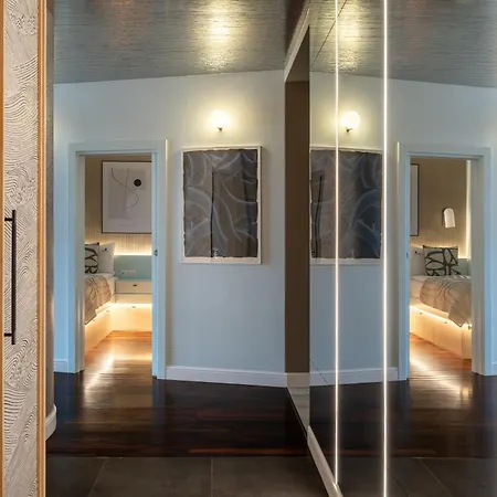 Premium Szafarnia In Old Town & Marina View By Lion Apartmán